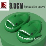 Zapatilla con diseño de tiburon de suela antideslizante